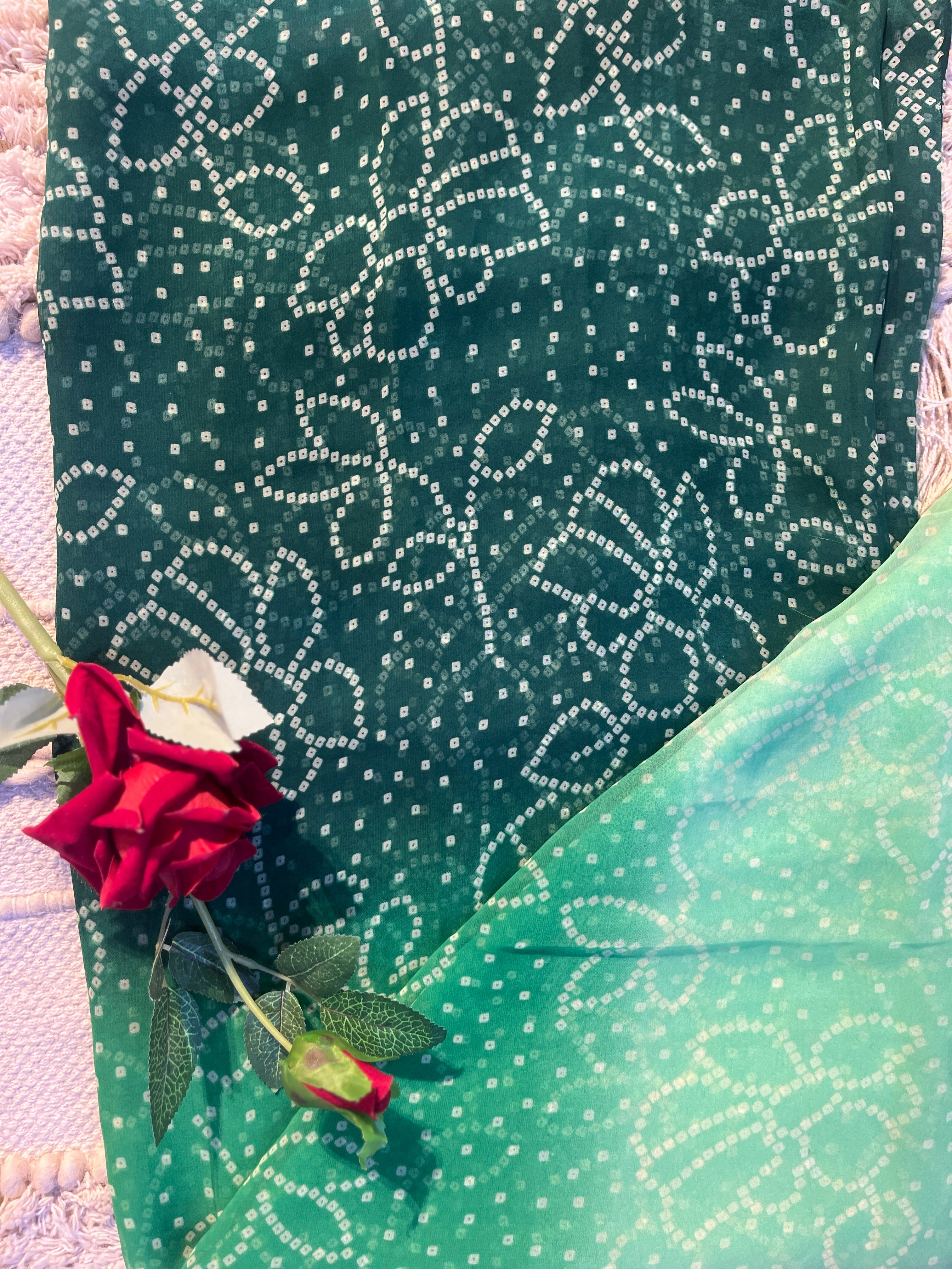 👑 The Moh Luxe Drape – Emerald Green Edition